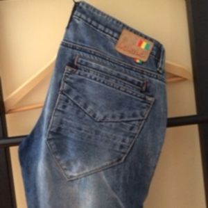 L.A.M.B. Size 28 Jeans